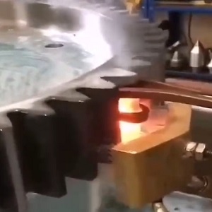 齒輪經(jīng)過電磁感應(yīng)加熱設(shè)備淬火后常出現(xiàn)哪些缺陷？如何預(yù)防？